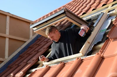 Pose de fenêtres de toit Velux à Boussès